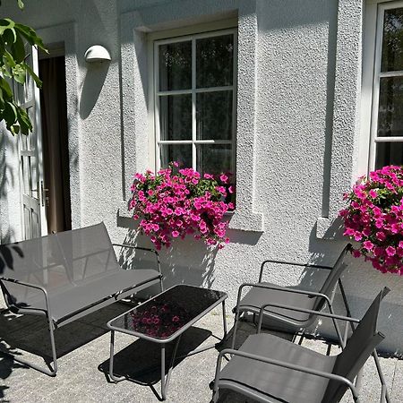Apartment Mit Gartenblick Und Terrasse Baden Bagian luar foto