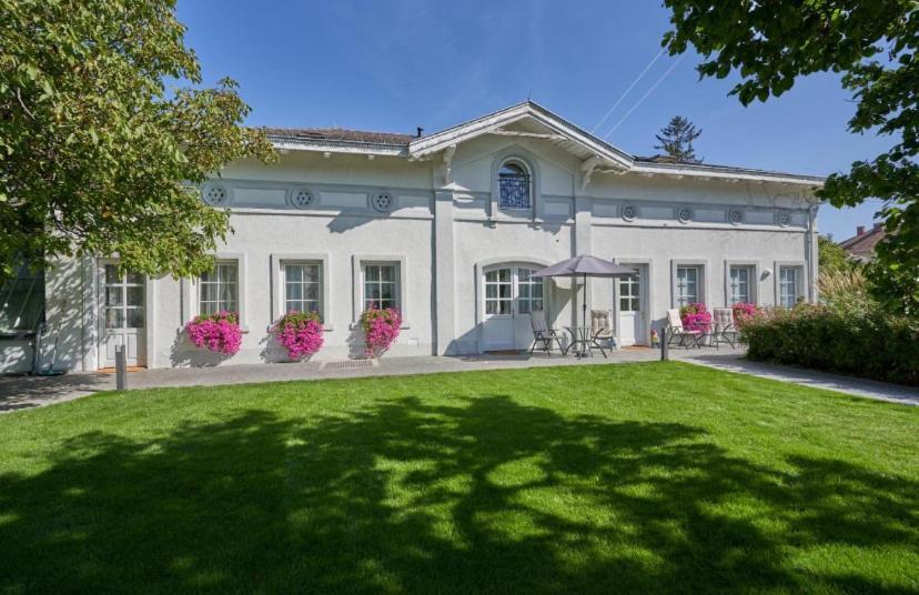Apartment Mit Gartenblick Und Terrasse Baden Bagian luar foto
