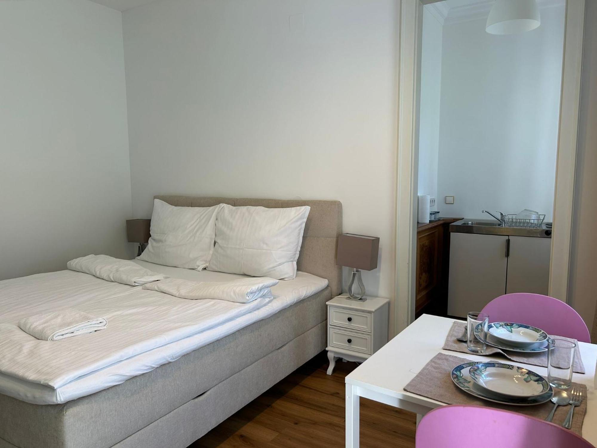 Apartment Mit Gartenblick Und Terrasse Baden Bagian luar foto