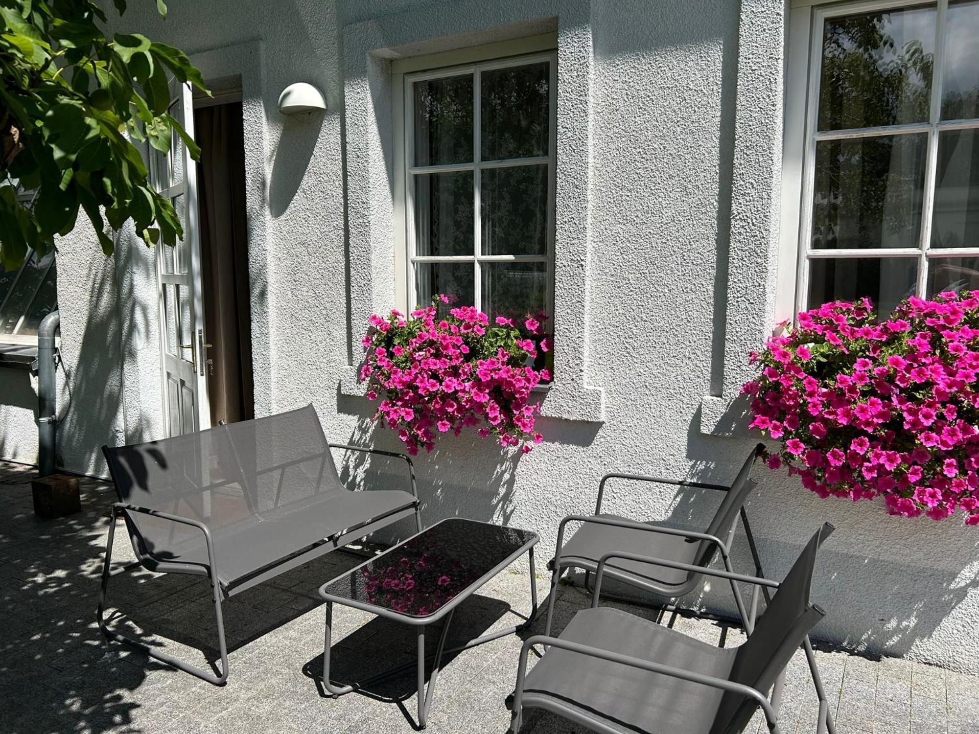 Apartment Mit Gartenblick Und Terrasse Baden Bagian luar foto