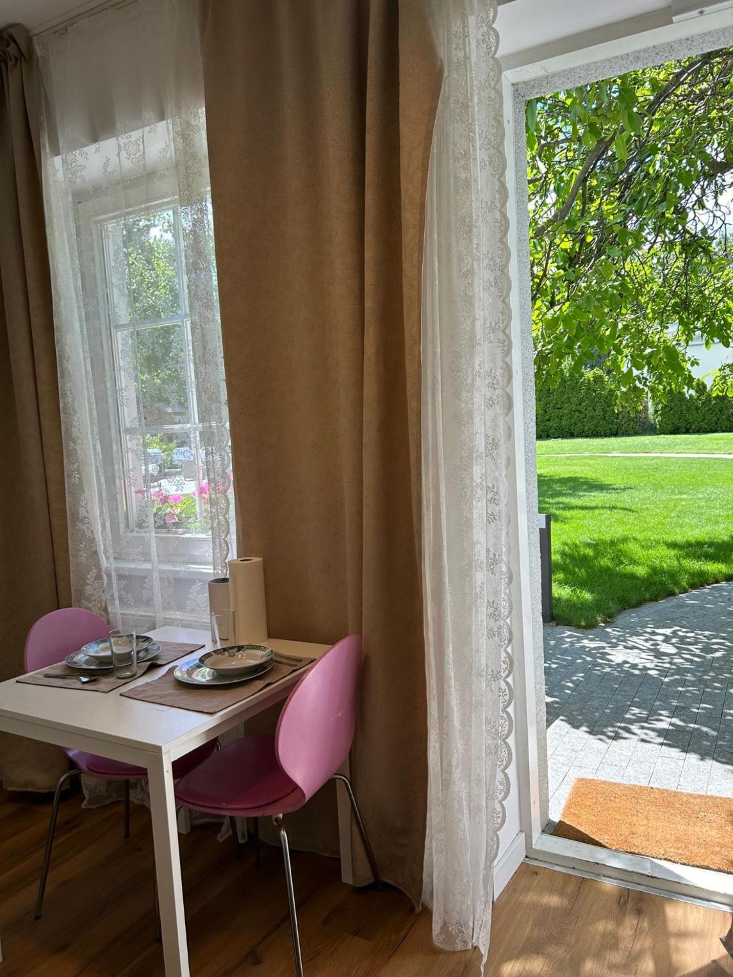 Apartment Mit Gartenblick Und Terrasse Baden Bagian luar foto